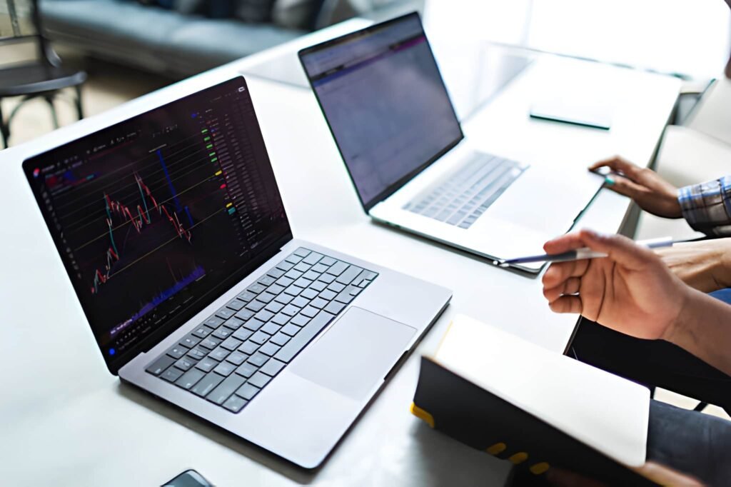 Best Laptop for Day Trading Specifications, Features, and Recommendations
