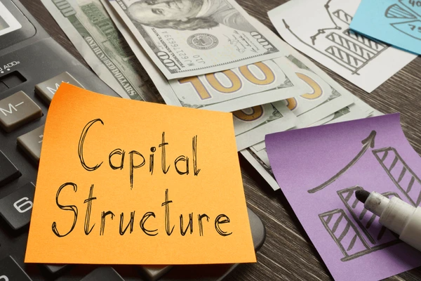 Capital Structure Arbitrage Algorithmic Navigations of Distressed Banking Debt