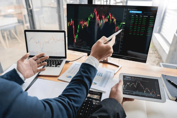 The Simulation Edge A Masterclass in Paper Trading and Strategy Validation