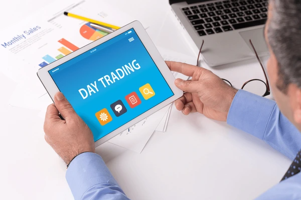 The Spectrum of Risk Dissecting the Intersection of Day Trading and Gambling